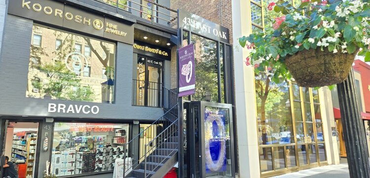 Wedding Bands & Co jewelry showroom in Chicago's Gold Coast featuring custom engagement rings and appraisal services