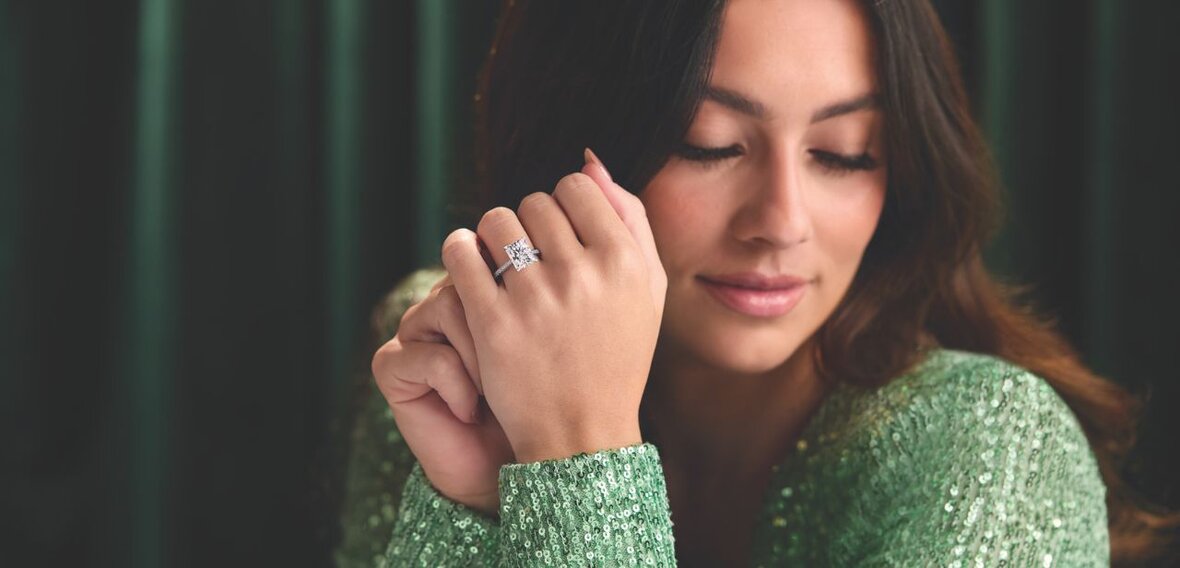 Collection of modern wedding bands in yellow gold, white gold, and platinum with textured designs by Wedding Bands & Co. in Chicago