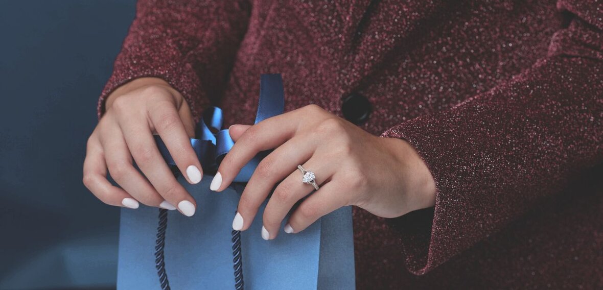 Collection of modern wedding bands in yellow gold, white gold, and platinum with textured designs by Wedding Bands & Co. in Chicago