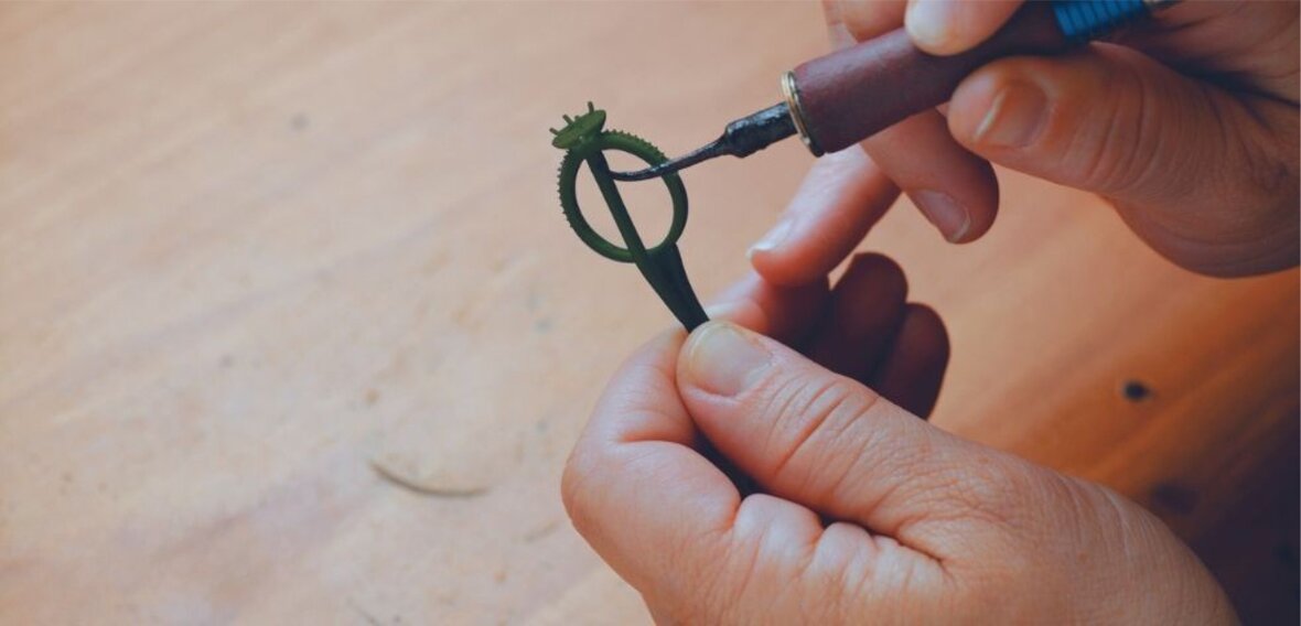Custom engagement ring crafted in-house by a Chicago jeweler