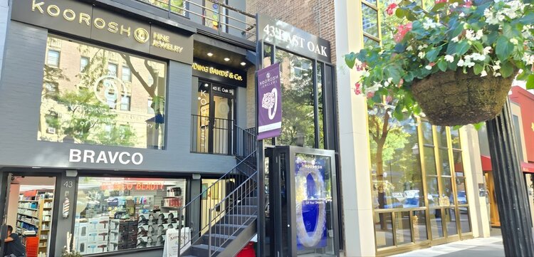 Wedding Bands & Co jewelry showroom in Chicago's Gold Coast featuring custom engagement rings and appraisal services