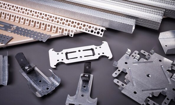 Steel profiles and fixing plasterboard