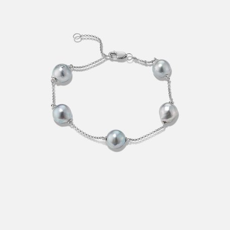 A blue pearl fashion bracelet