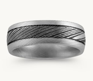 A damascus steel mens band