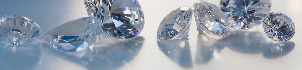 A collection of round loose diamonds