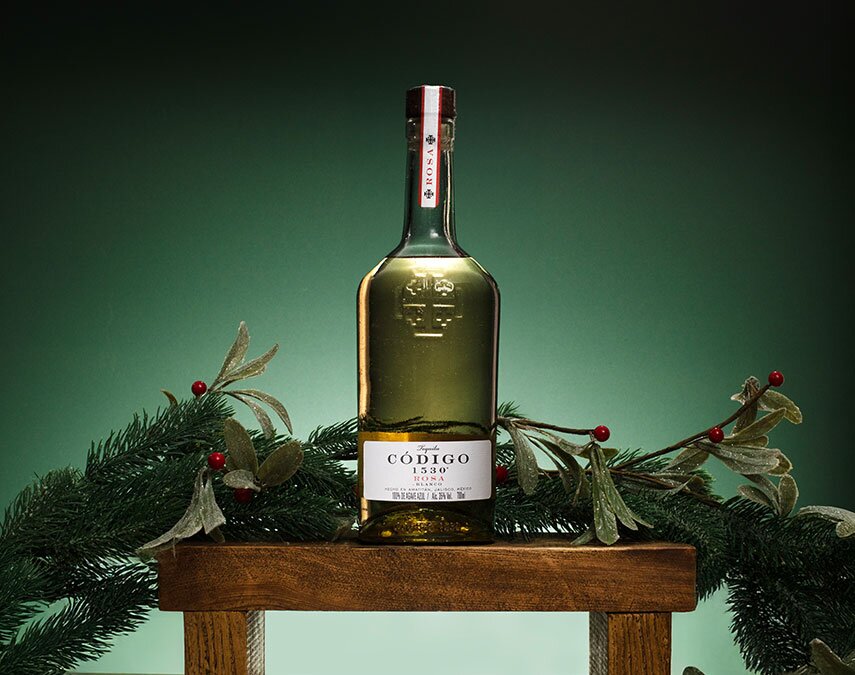 A bottle of Código 1530 Rosa