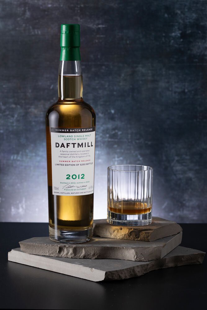 Compass Box Hedonism 2025 whisky bottle and glencairn tasting glass
