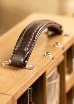 Close up of The Very Old & Rare Whisky Collection leather handle