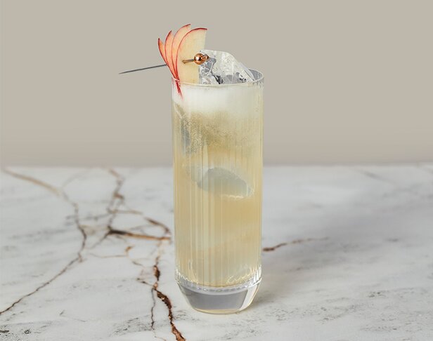 A Seedlip non-alcoholic Apple Highball cocktail