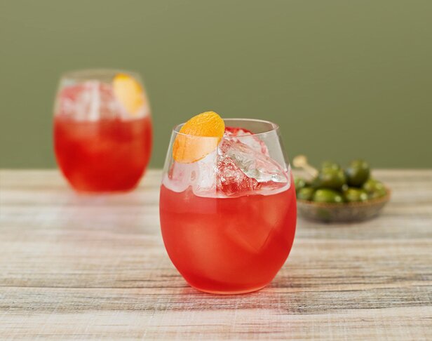 A Seedlip non-alcoholic Nogroni cocktail