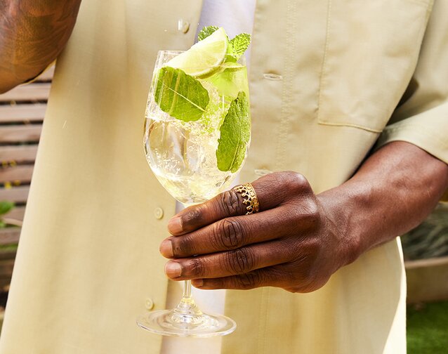 A St-Germain Hugo Rosé Spritz.