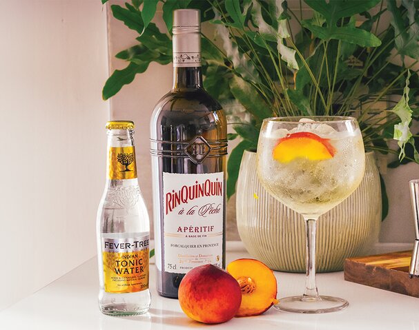 A bottle of RinQuinQuin à la Pêche.