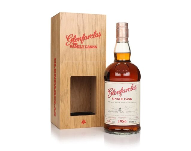 A bottle of Glenfarclas 1986 (cask 3448)