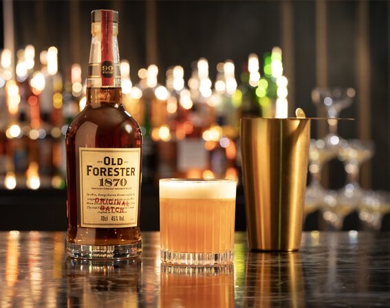 Coachbuilt Fashioned cocktail