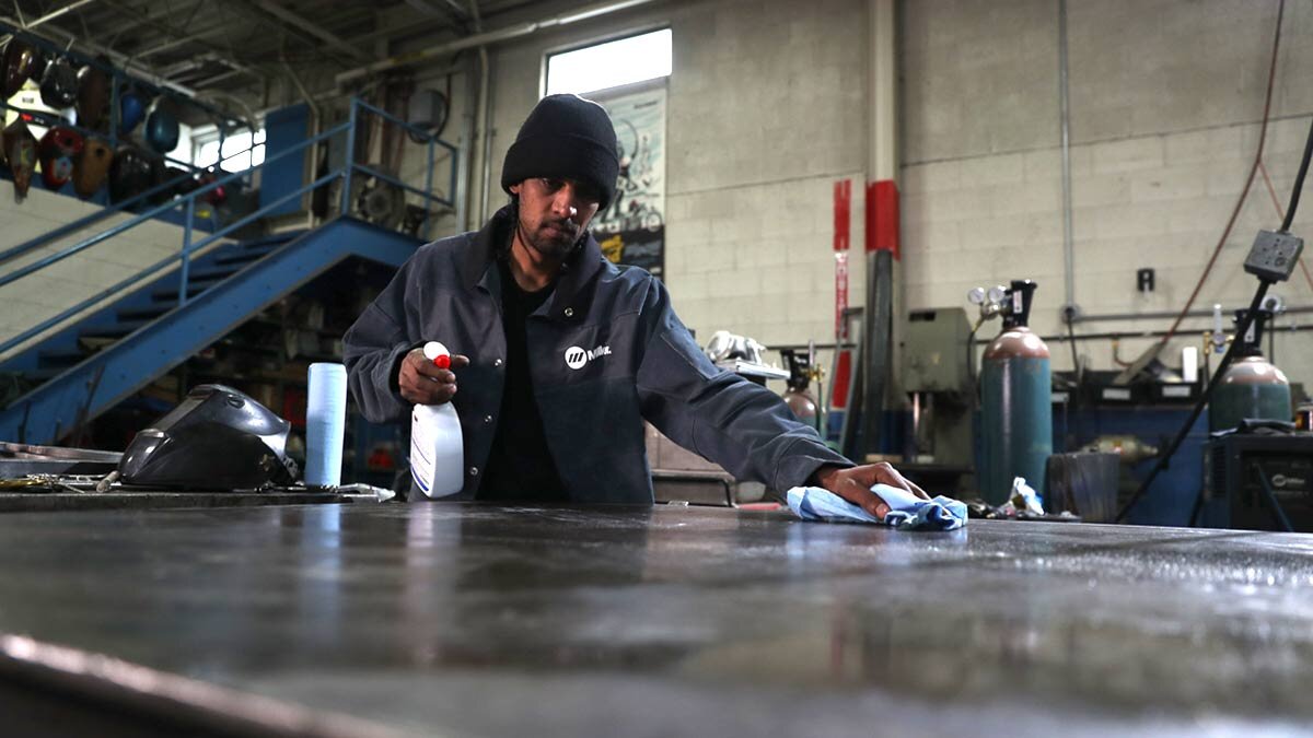 Important Tips on Cleaning Your Business’s Equipment