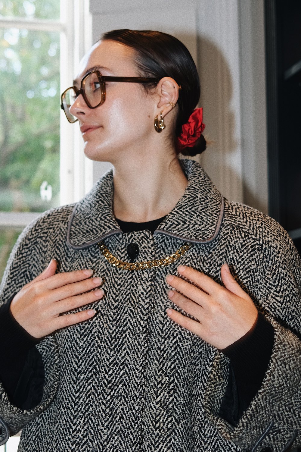 how to upcycle your coat, how to make your coat better without buying new, winter coat upcyle ideas