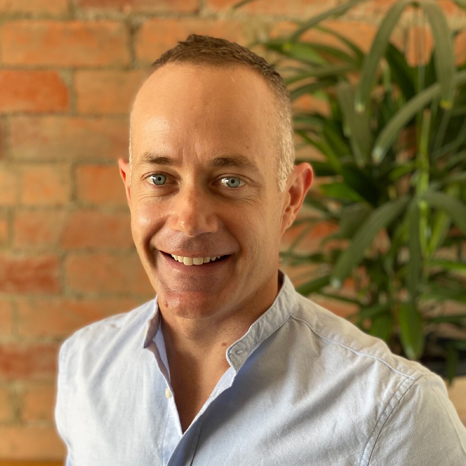 A portrait photo of Dr. Chris Tucker.