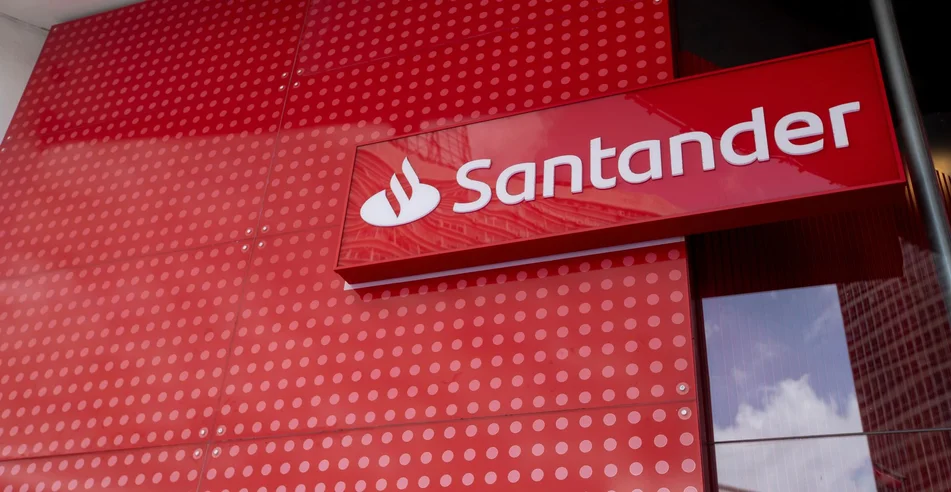 Logotipo do Santander, um banco comercial multinacional espanhol e empresa de serviços financeiros fundado em 1857