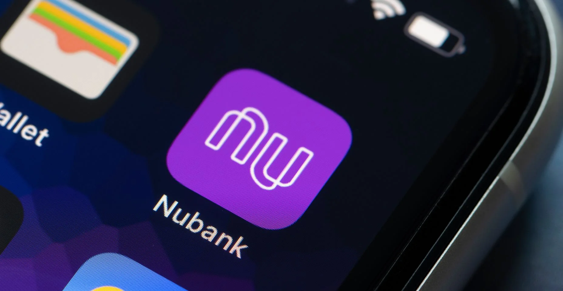 Ícone do aplicativo móvel Nubank é visto em um iPhone. O Nubank é um neobanco latino-americano com sede em São Paulo, Brasil, e a maior fintech da América Latina.