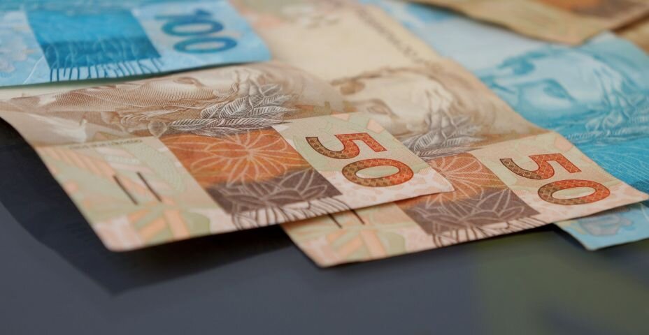 Como investir 50 reais e ter retorno rápido? Confira | Blog Crédito