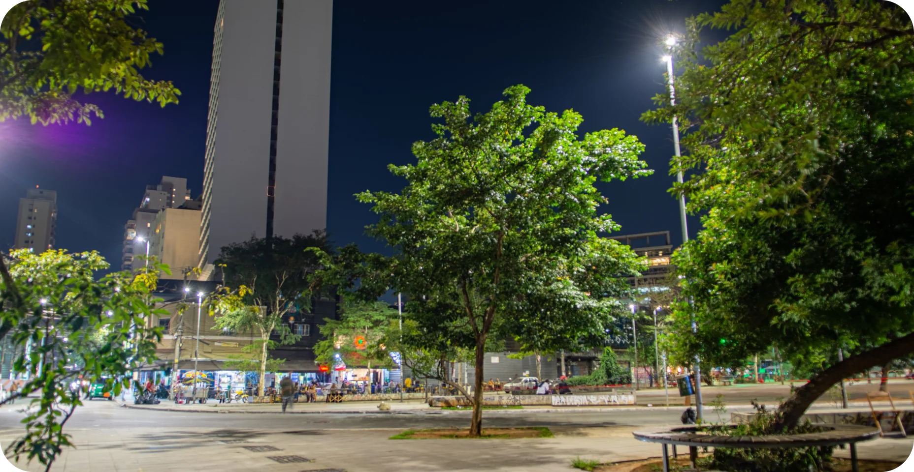 foto da praça largo da batata SP