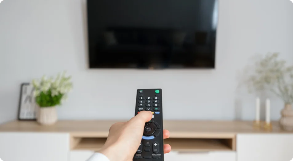 Tomada modular composta por três tomada