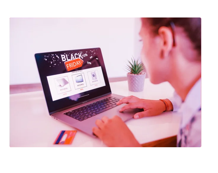 gato com orelha dando ilusão a lebre por conta da black friday