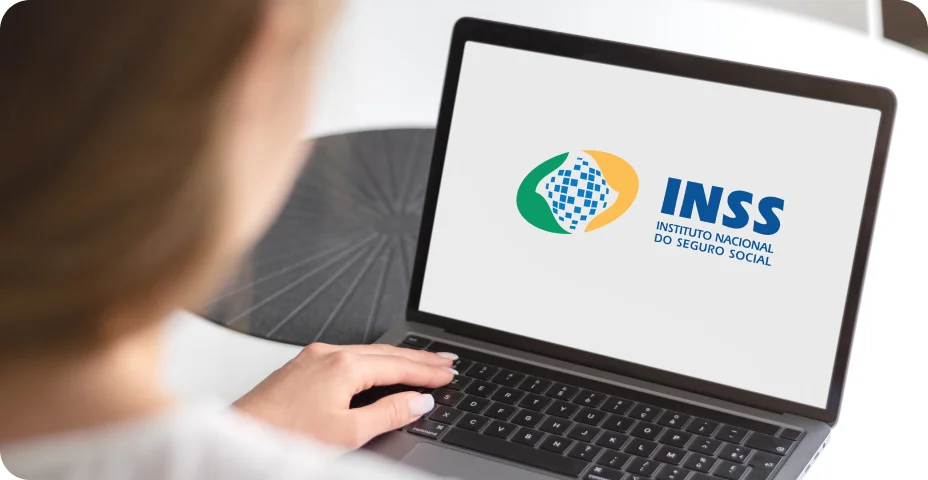 O INSS (Instituto Nacional do Seguro Social) administra os benefícios da previdência social e pensões no Brasil, garantindo serviços de assistência social e aposentadoria.