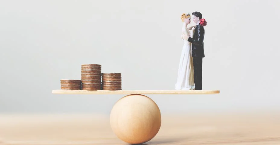 Economize dinheiro para o casamento. Prepare-se para as despesas do casamento.