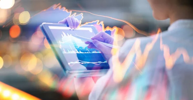 Planejador financeiro com ferramentas de IA, big data de investimentos empresariais, análise preditiva para investimentos em finanças, mercado financeiro e mercado monetário.