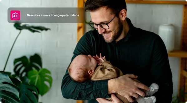 Empresário trabalhando no relatório financeiro das operações corporativas, balanço