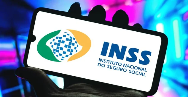 celular com o logo do INSS