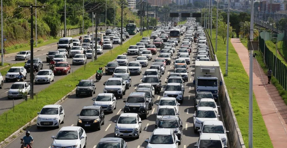 Disputa de veículos em Salvador