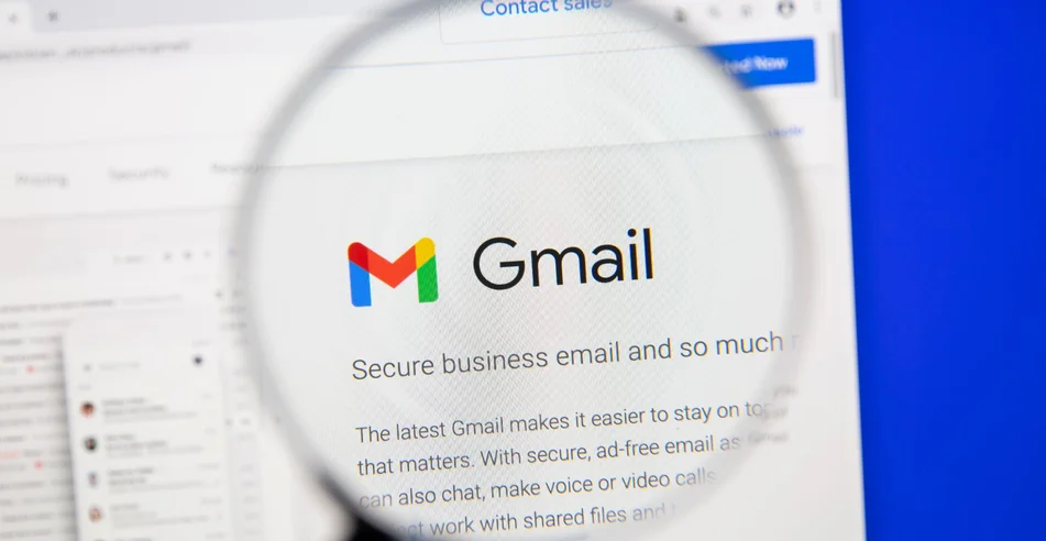 Página do Google Gmail sob lupa. Gmail é um serviço de e-mail gratuito desenvolvido pelo Google.