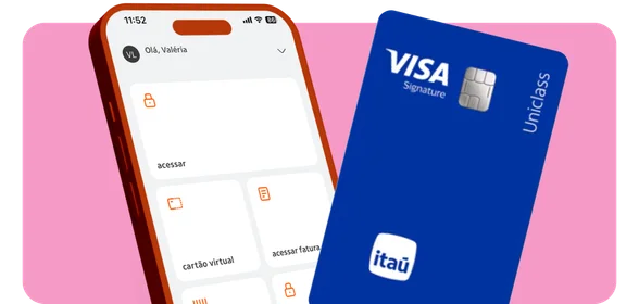 celular com a conta do itaú ao lado um cartão visa uniclass