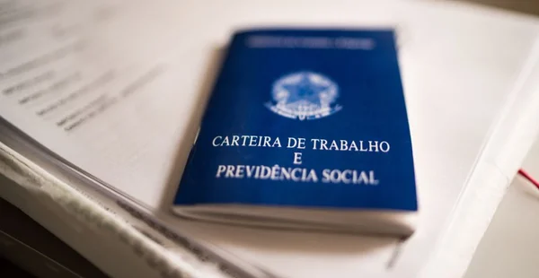 Documentação Brasileira de Trabalho e Previdência Social (Carteira de Trabalho e Previdência Social)