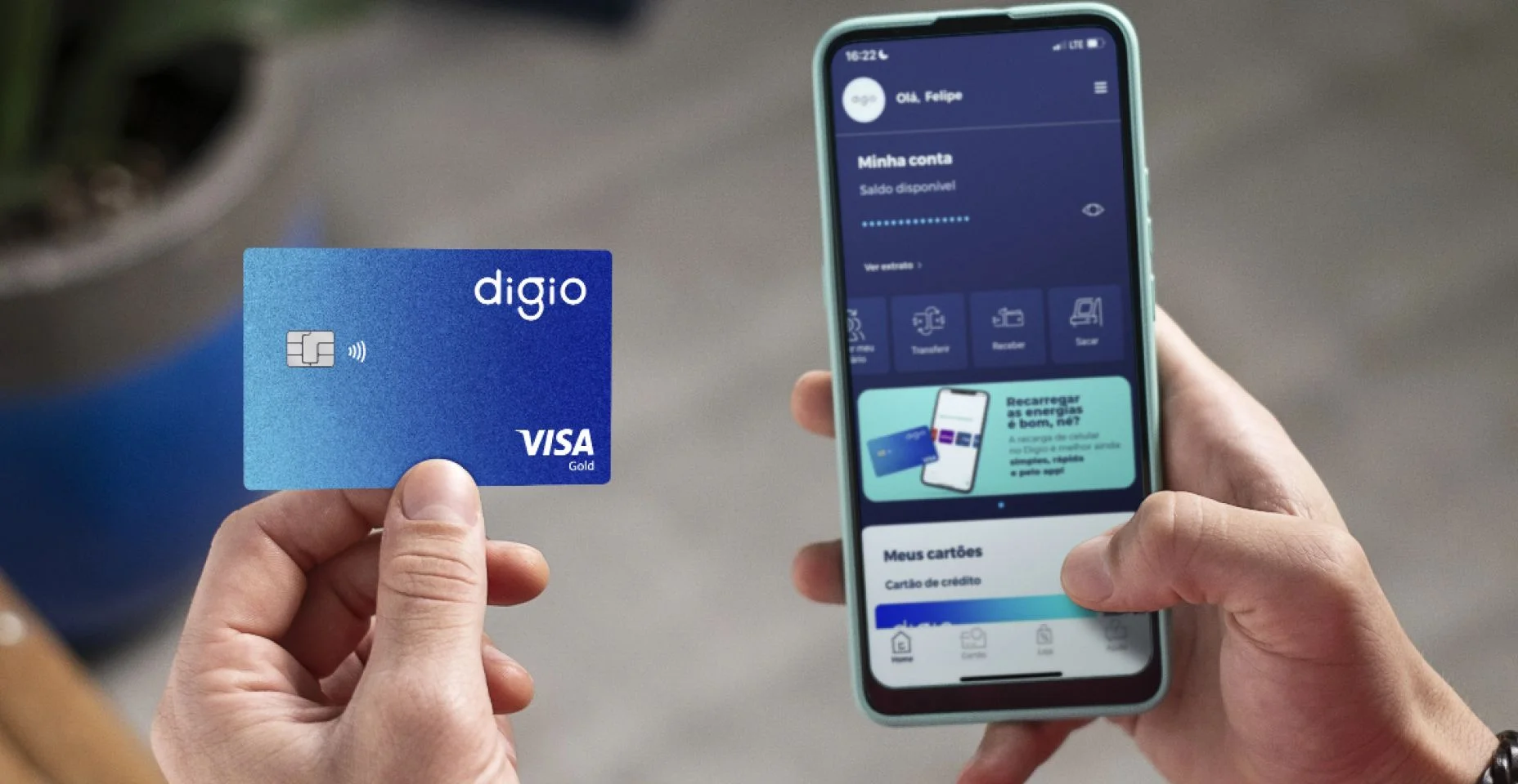 Cartão de crédito da Digio e o app da digio aberto em um celular