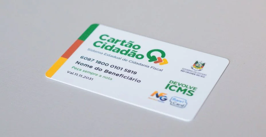 cartão cidadão e vendo todos os benefícios disponíveis