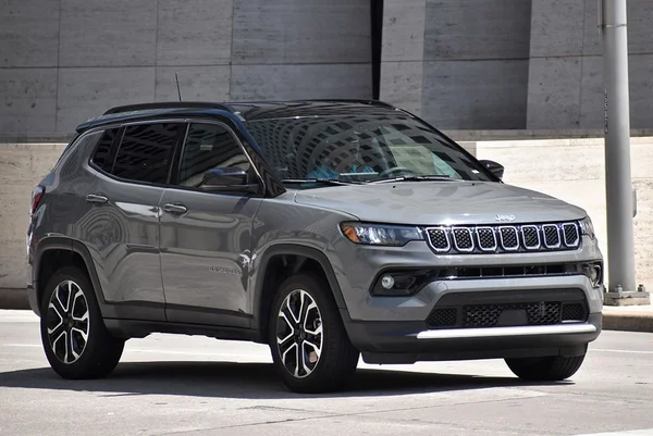 Foto de um Jeep