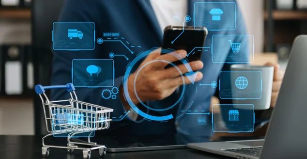 Mão da mulher usando o tablet, laptop, e segurando o telefone móvel com cartão de crédito on-line rede de comunicação de pagamento bancário, internet sem fio aplicativo ícone virtual