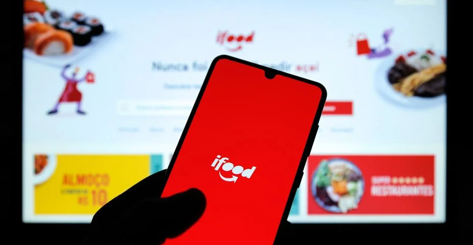 usuário usou o aplicativo iFood no celular