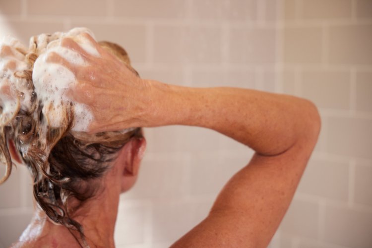 Zenagen Revolve Women's Thickening Shampoo
