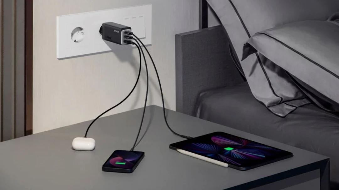 Powerbank und Ladegerät für Smartphone und andere Geräte