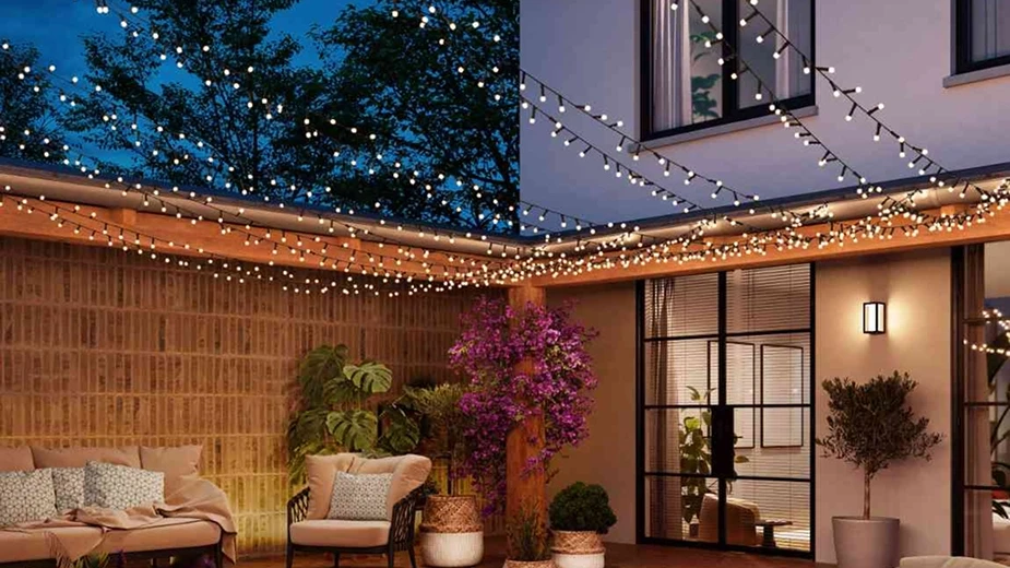 Philips Hue Lichterkette für draußen im Garten