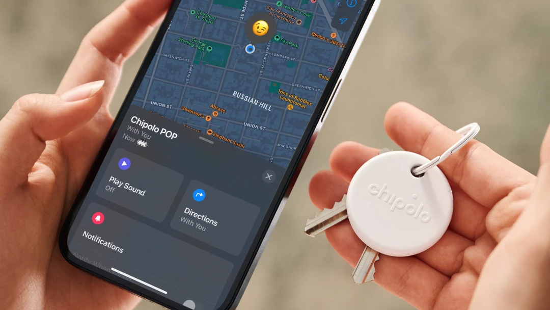 Chipolo Tracker mit App am Schlüsselbund