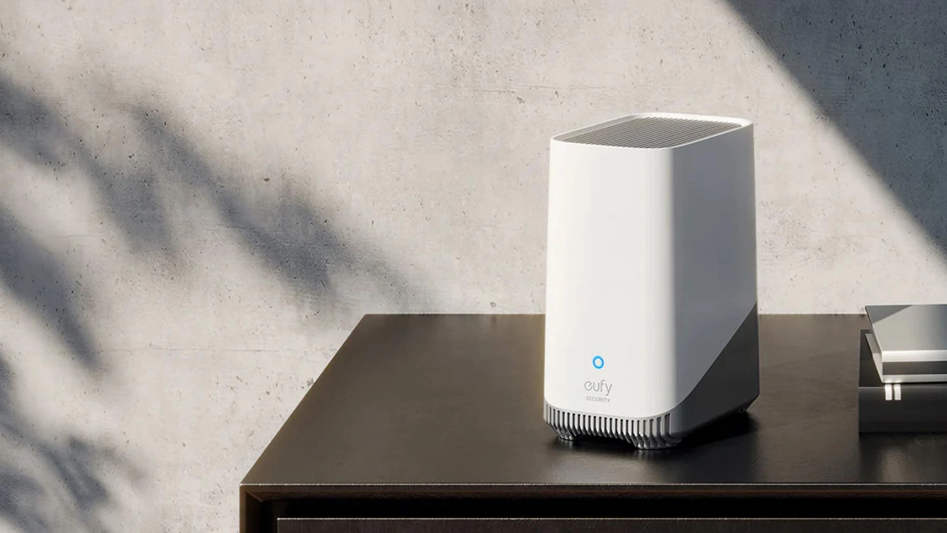 eufy HomeBase 3 auf Kommode