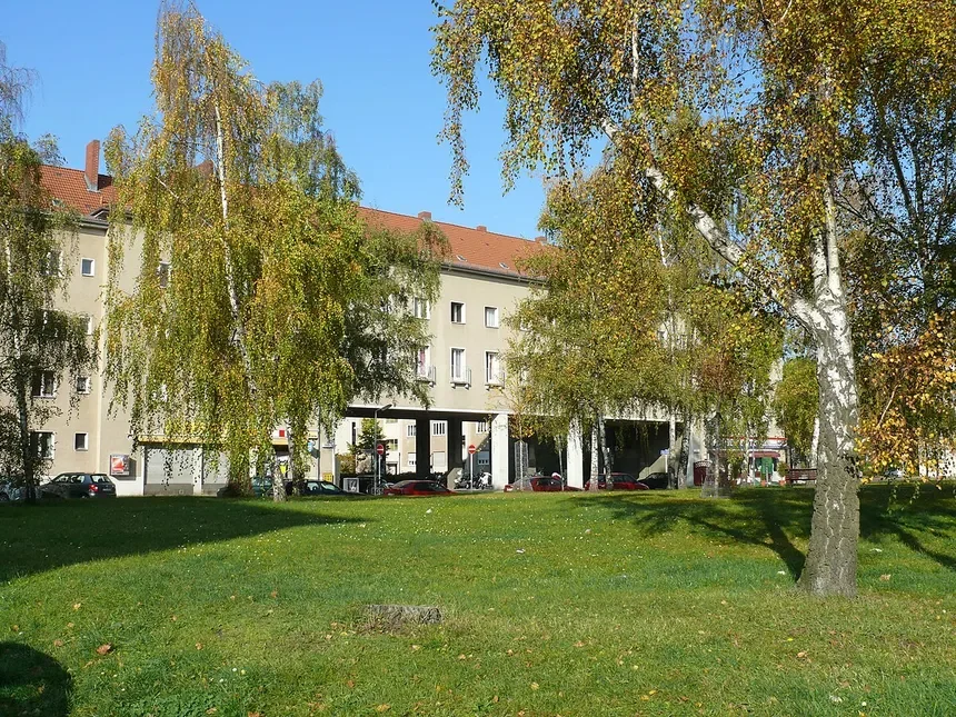 Colonial Narratives Walking Tour