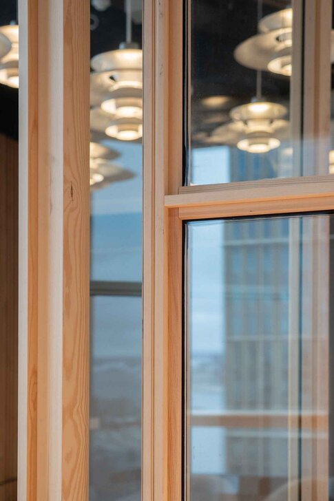 Tystø glass partitioning wall at TRÆ
