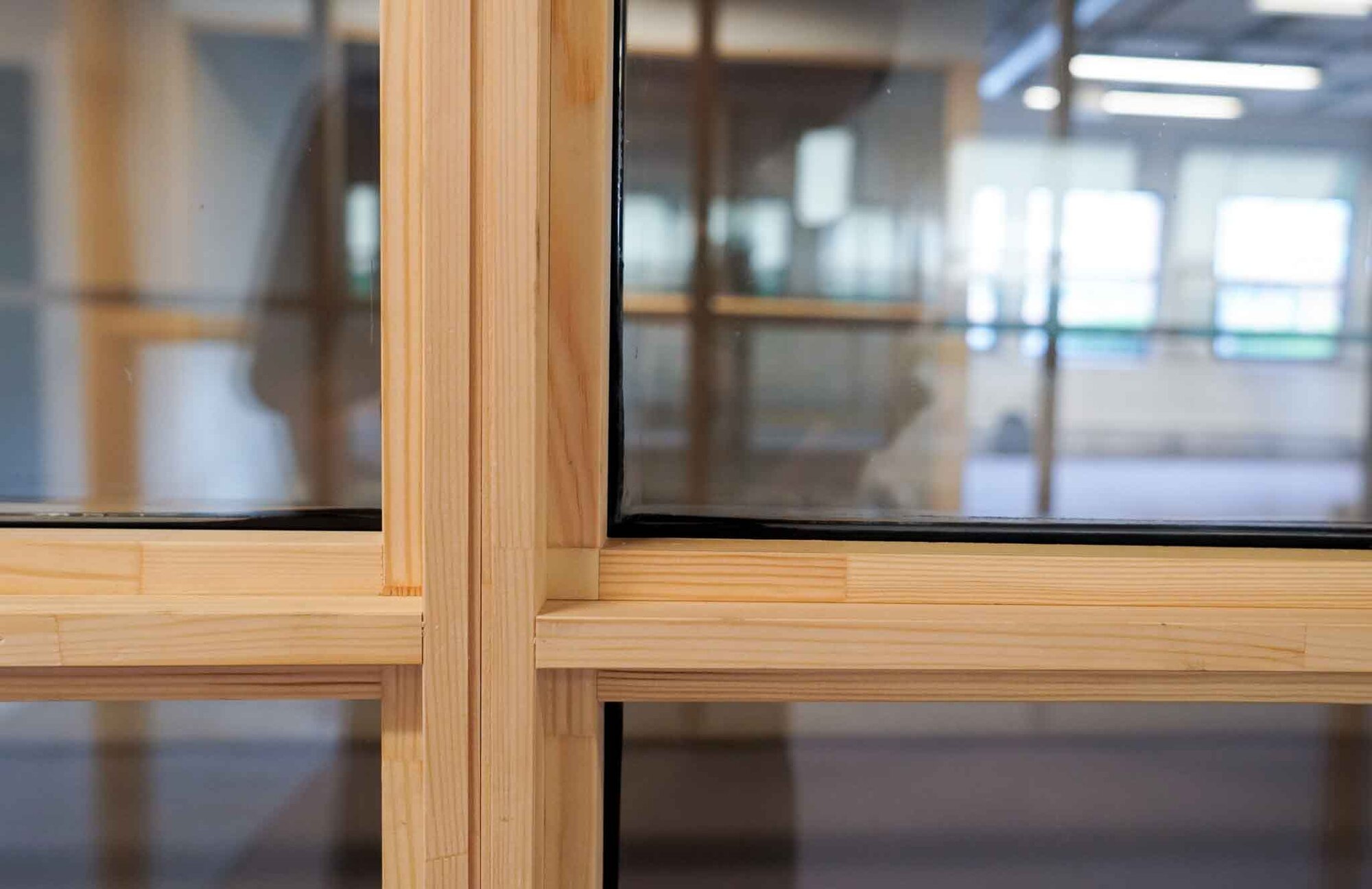 Tystø glass partitioning wall at Ikano Bolig