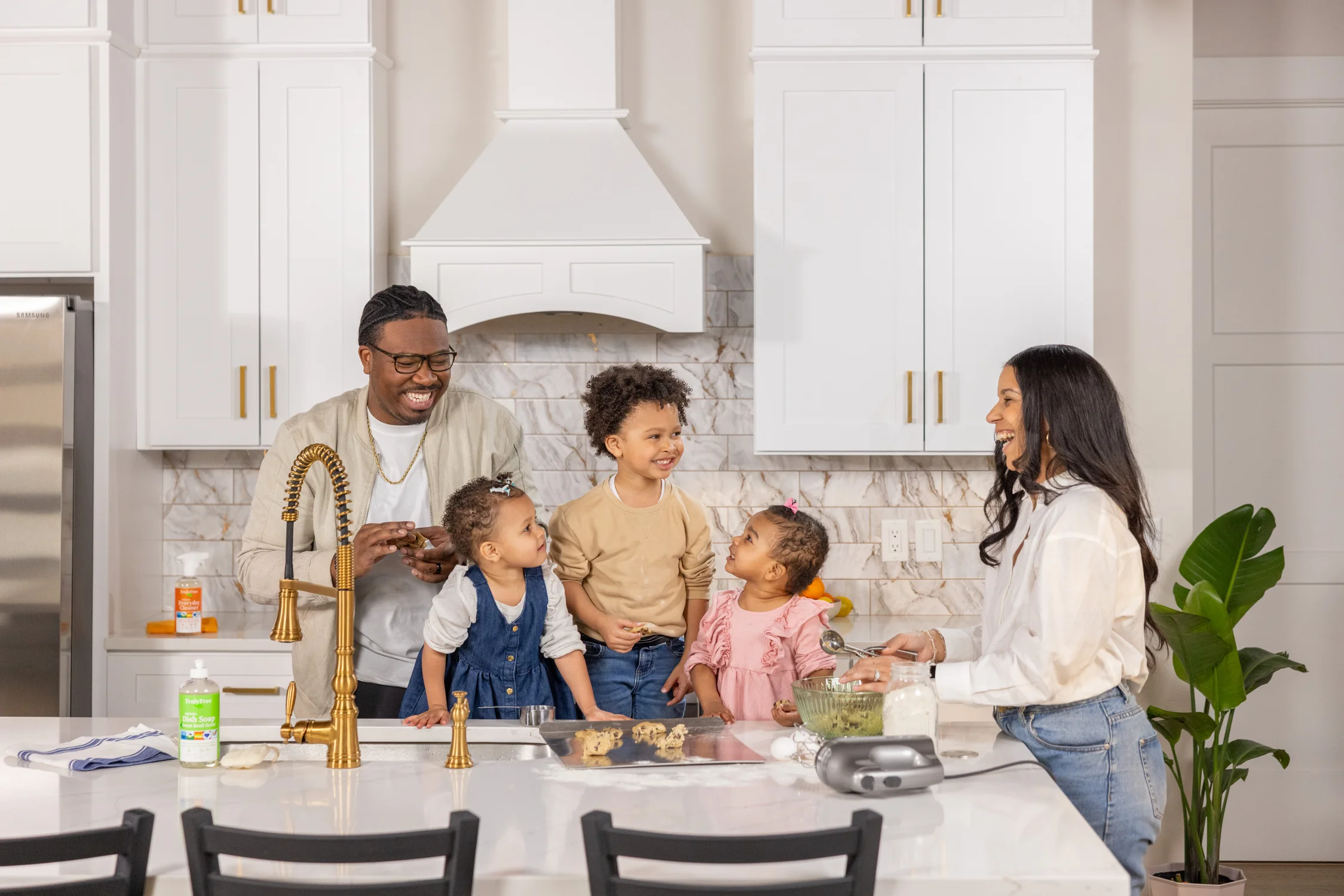 The Ultimate Guide to the Start of the School Year for Clean-Minded Families
